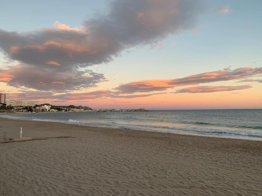 Preciosa Casa En Vilajoyosa Con Vistas Al Mar En Las Casas Colgantes Del Casco Antiguo La Vila Joiosa Extérieur photo